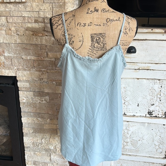 Aemi + Co blue gray raw edge adjustable strap hi-lo vneck blouse layering tank - Picture 4 of 9